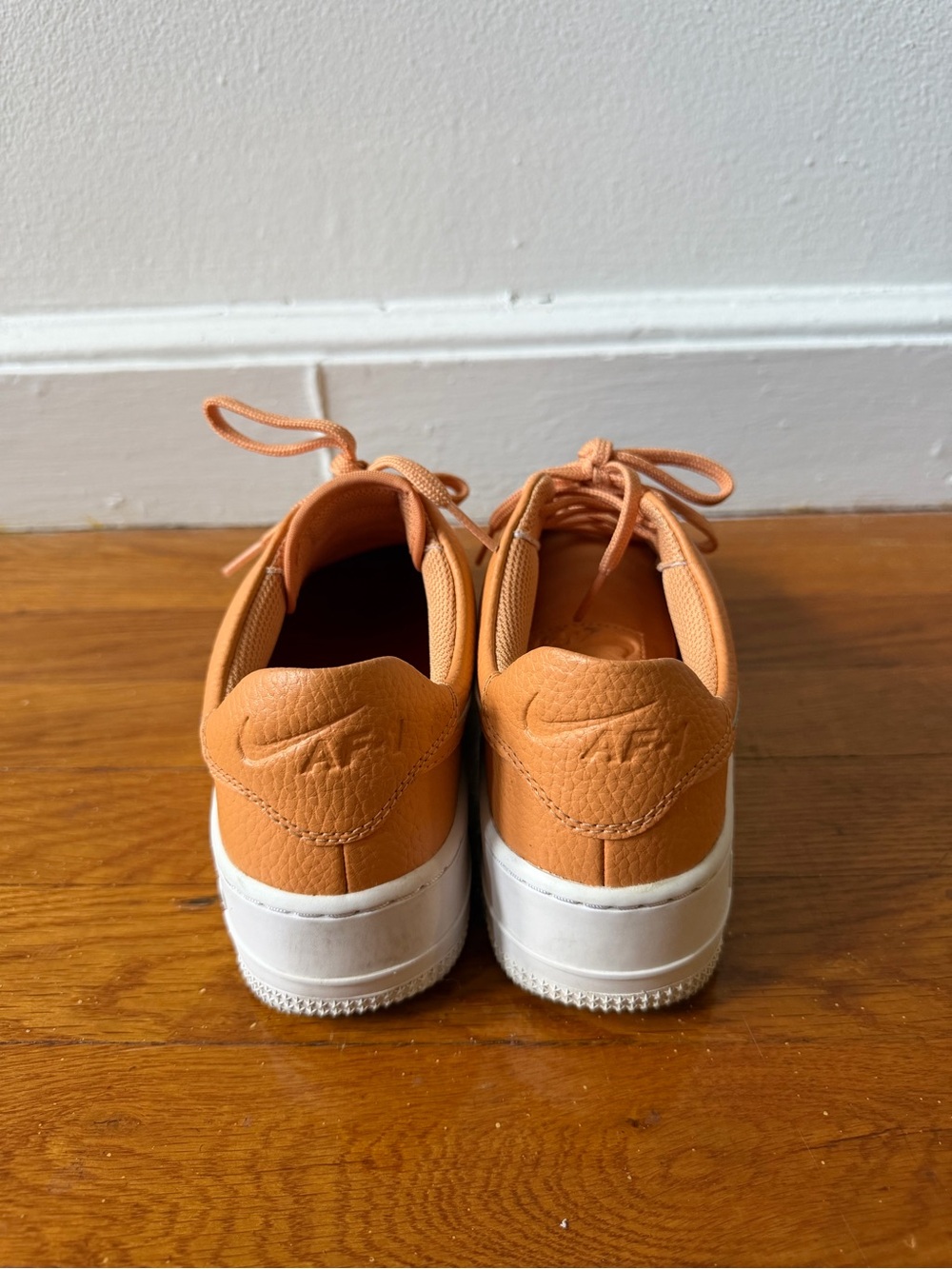 Nike Air Force 1 Low Tops Sneakers in Peach Orange with White Sole - Picture 3 of 3